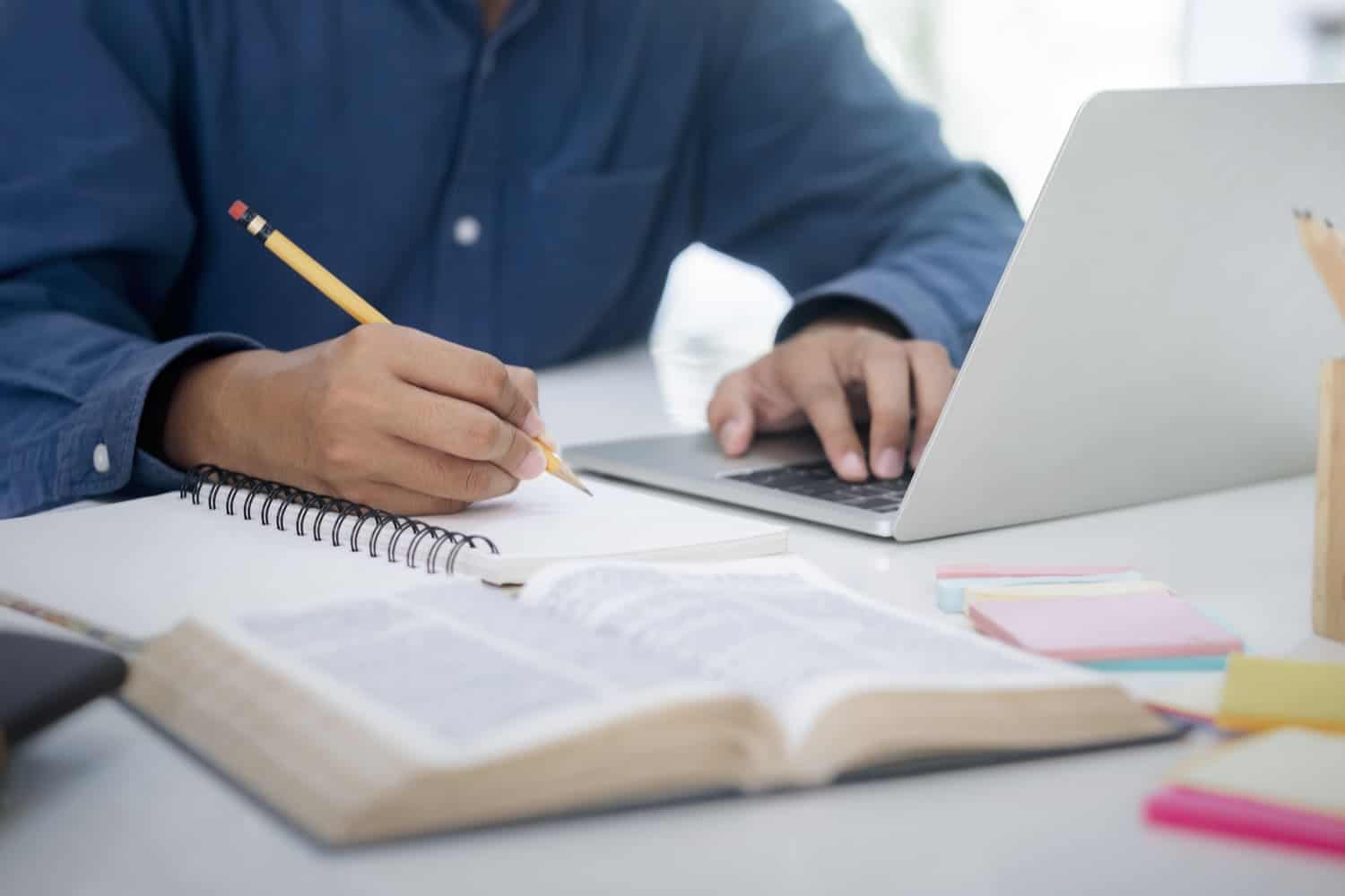 Organisationales Lernen: So fördern Sie interne Weiterbildung