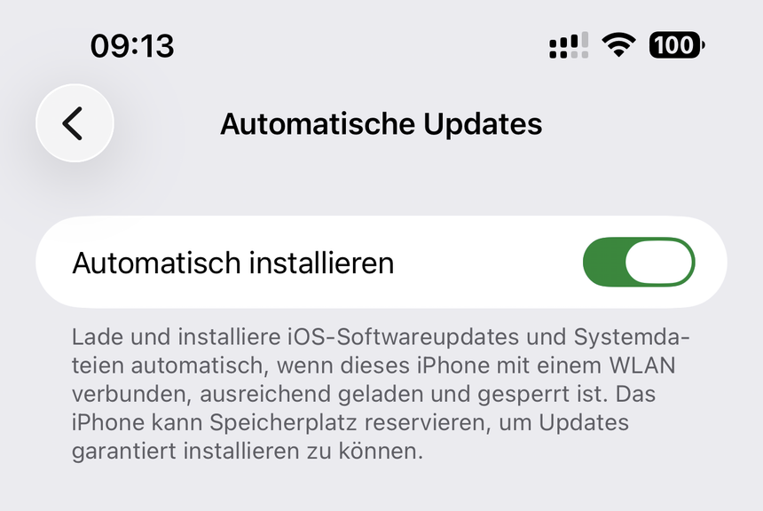 Einstellung „Automatisch installieren“ für automatische iOS-Updates