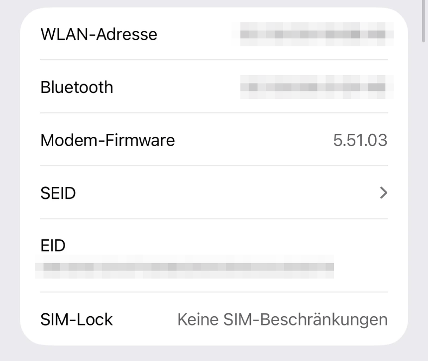 Zeile SIM-Lock mit dem Eintrag Keine SIM-Beschränkungen unter Einstellungen, Allgemein, Info auf einem iPhone mit iOS 27