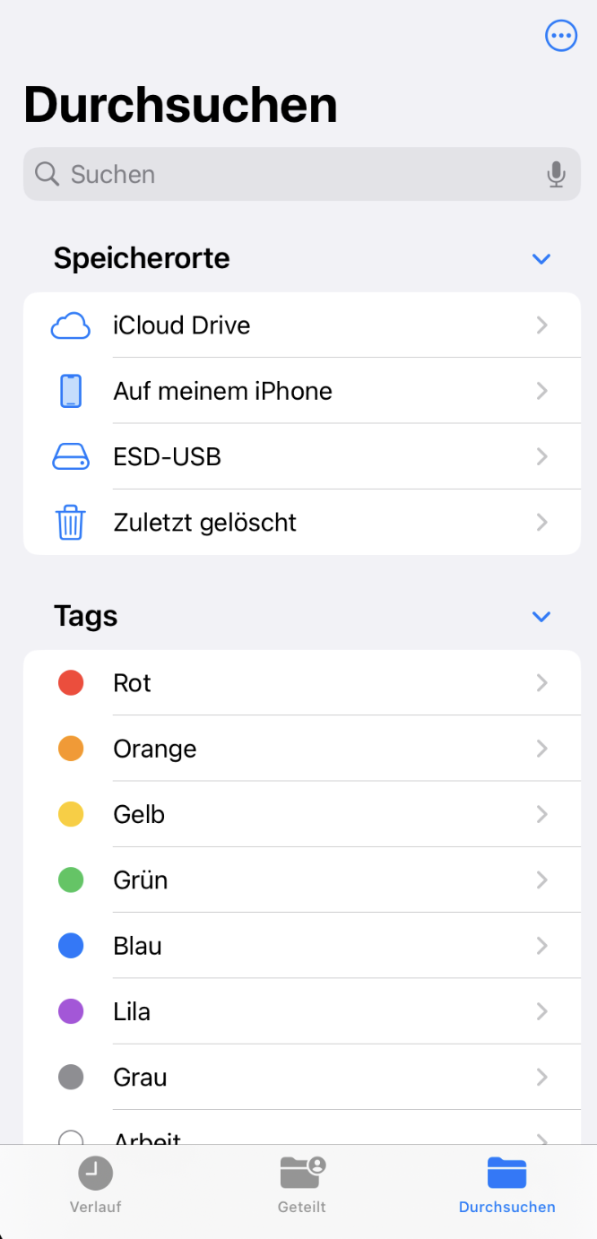 Dateien-App auf dem iPhone unter Durchsuchen: Unter Speicherorte steht der angeschlossene USB-Stick ESD-USB zwischen Auf meinem iPhone und Zuletzt gelöscht